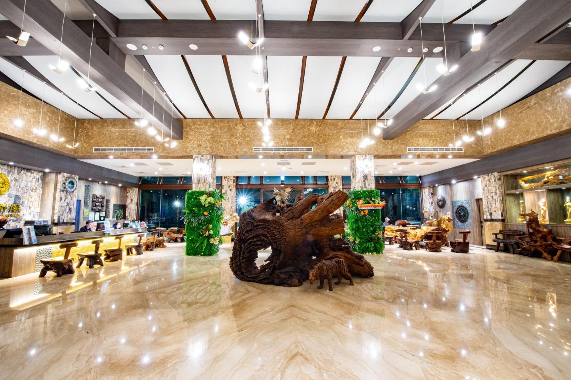 鱼池乡 经典大饭店范特奇堡酒店 外观 照片